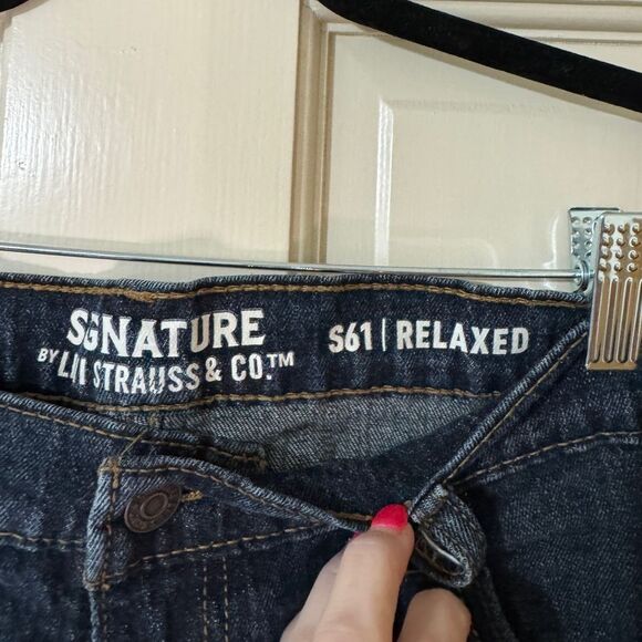 Men’s Signature Levi’s S61 Relaxed Jeans 36 x 30 - Picture 2 of 5